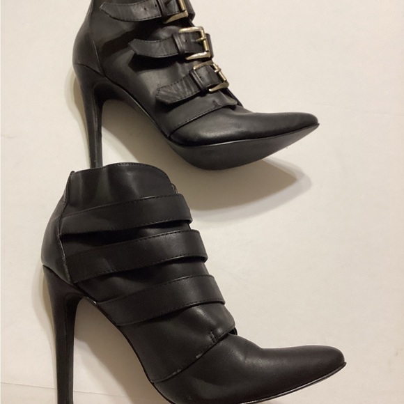 Michael Antonio Black Triple Buckle Ankle Boots Size 7.5 - Picture 5 of 9
